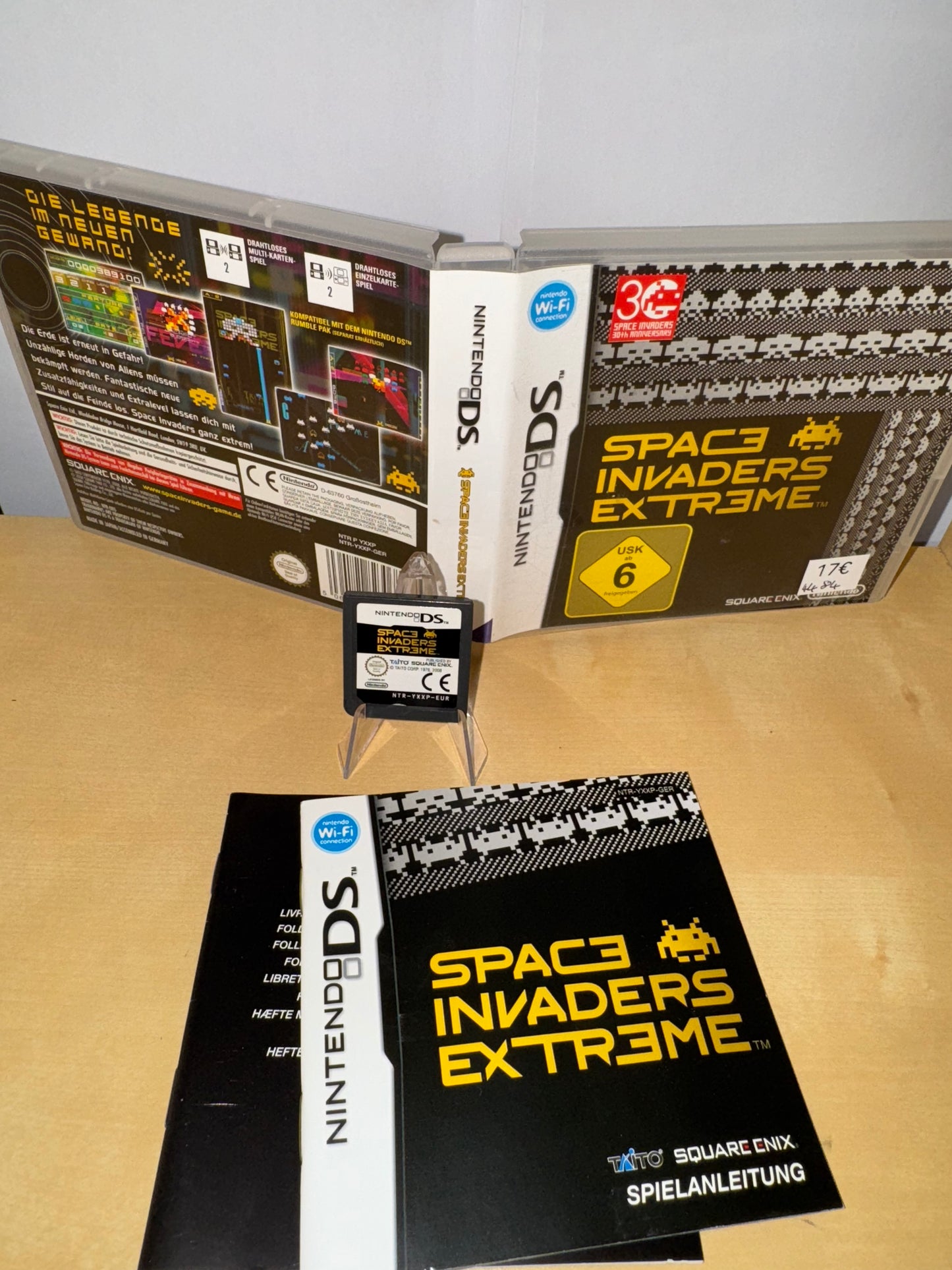 Space invaders extreme
