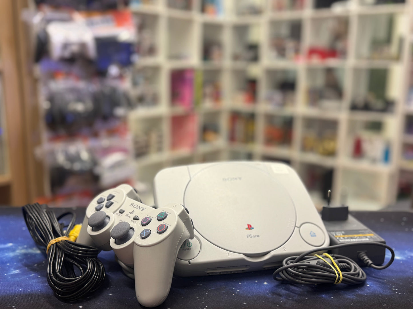 Playstation One mit Worms World Party