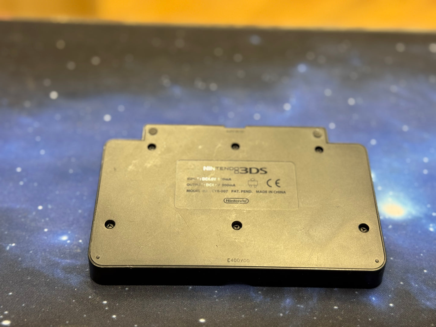 Nintendo 3DS Auslage/ Ladestation