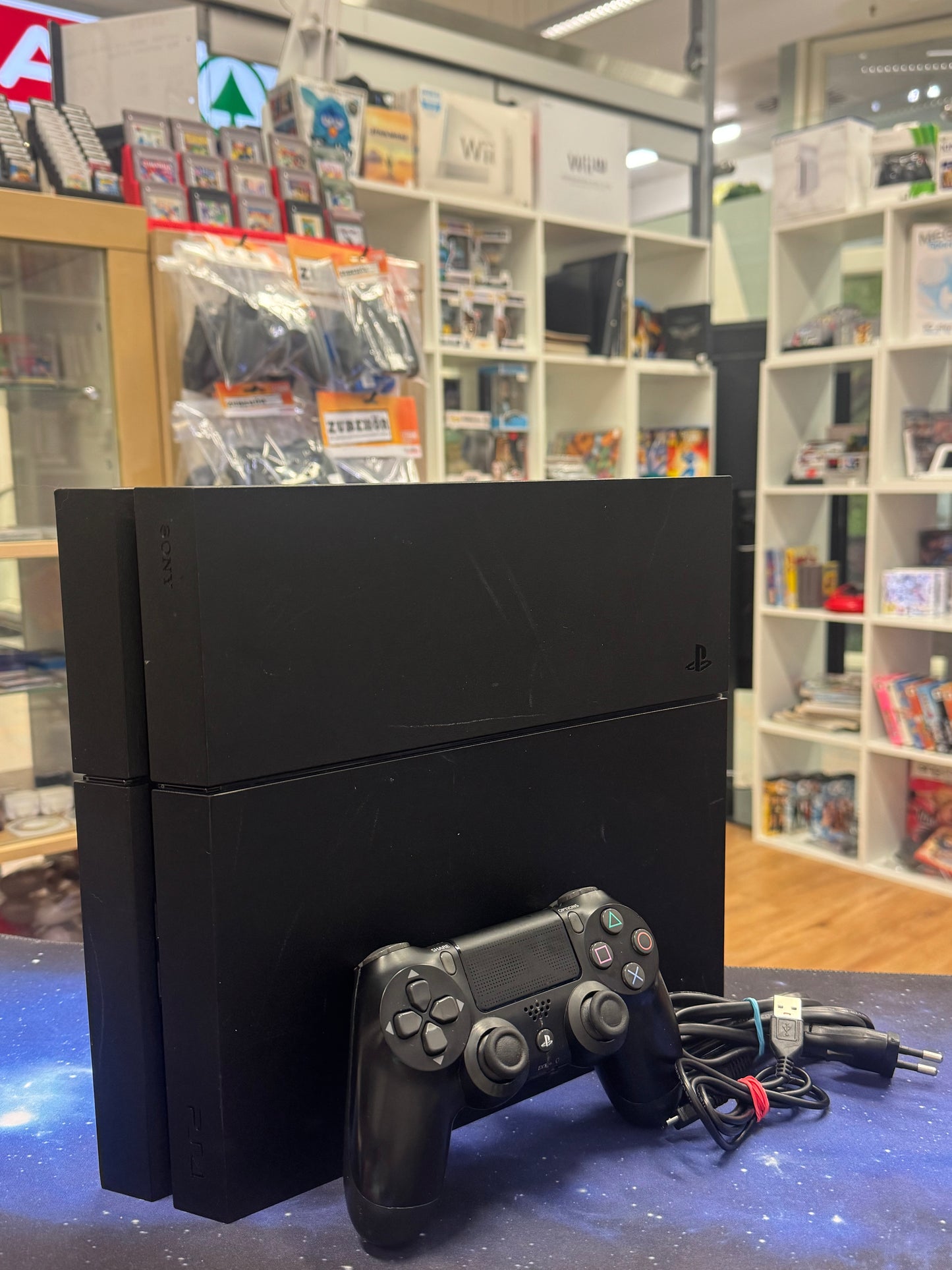 Playstation 4 CUH 1116A incl Call of duty Modern Warfare