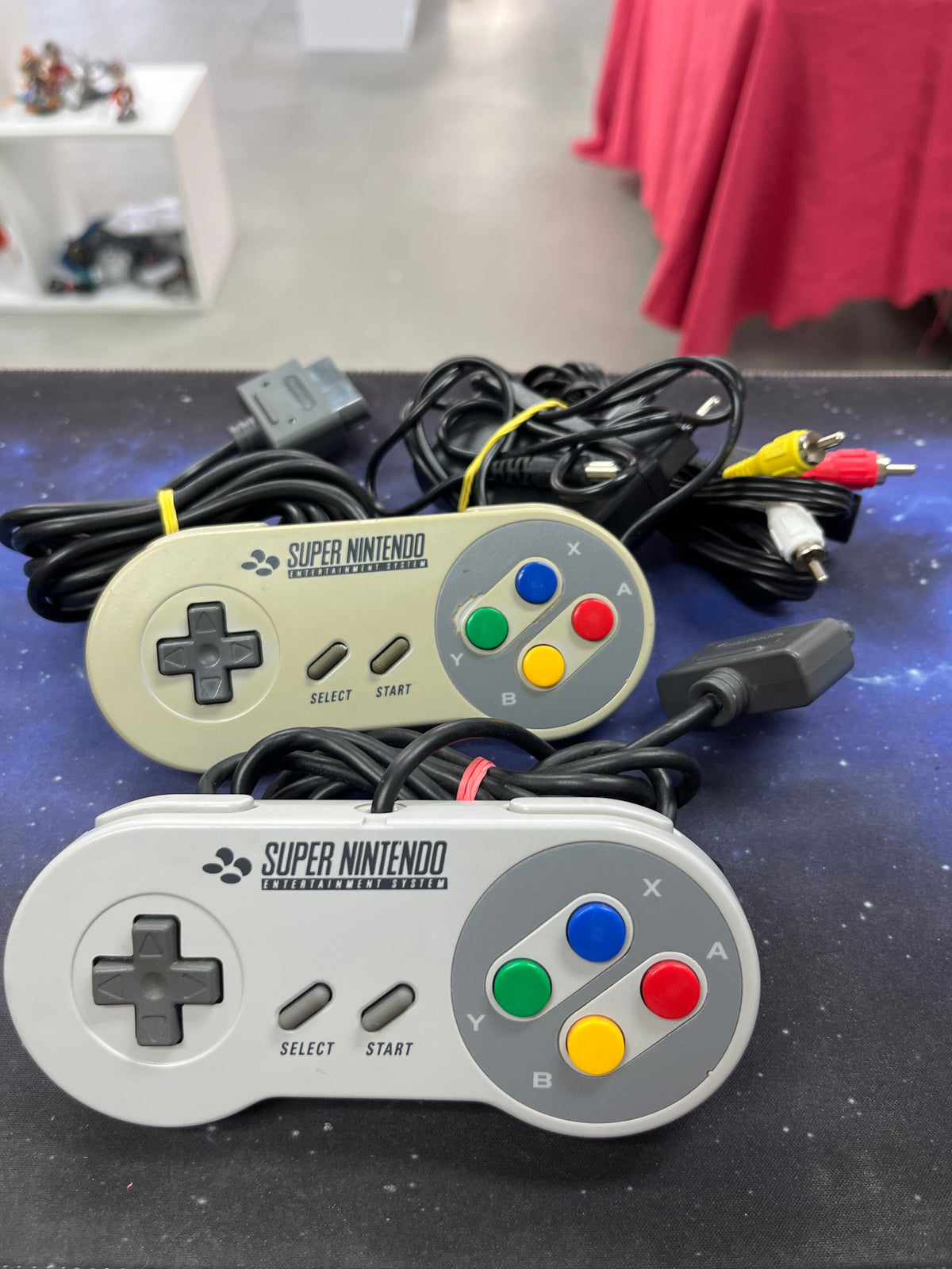 Super Nintendo SNES (mit 2 Controller)