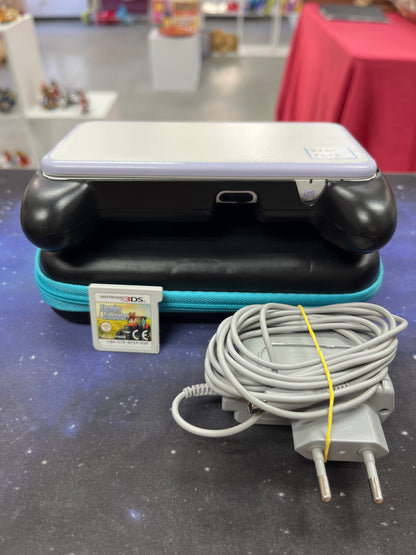 Nintendo 2DS XL Weiß/Lavendel (inkl. Spiel)