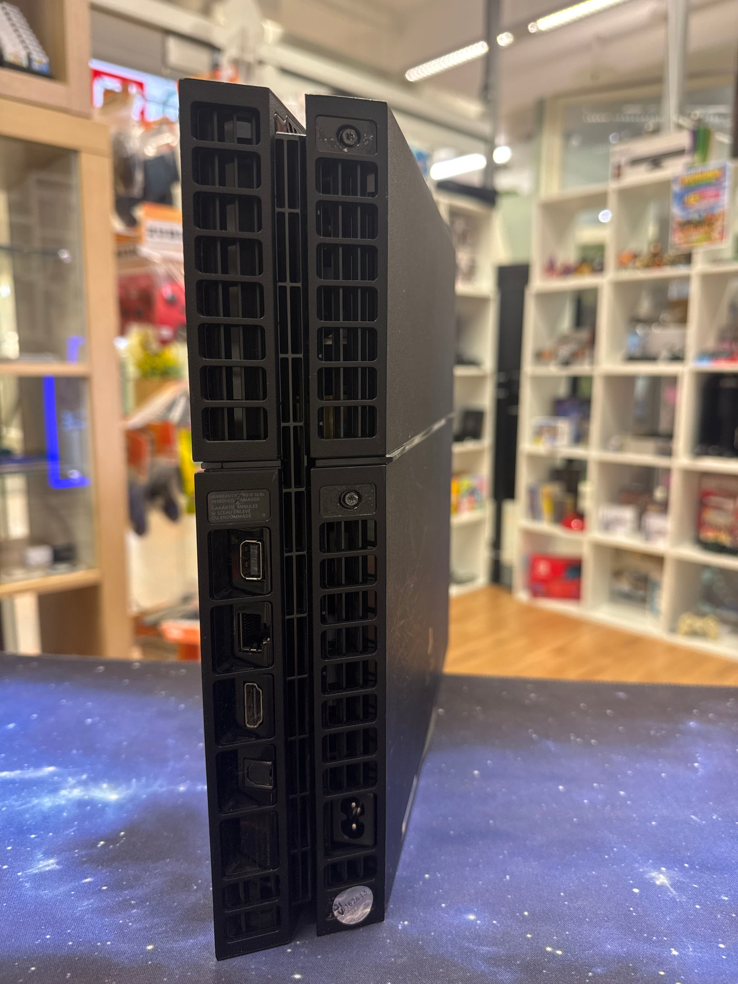 Playstation 4 CUH 1116A incl Call of duty Modern Warfare