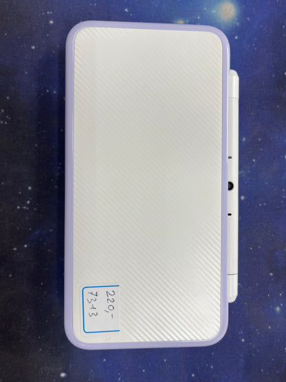 Nintendo 2DS XL Weiß/Lavendel (inkl. Spiel)